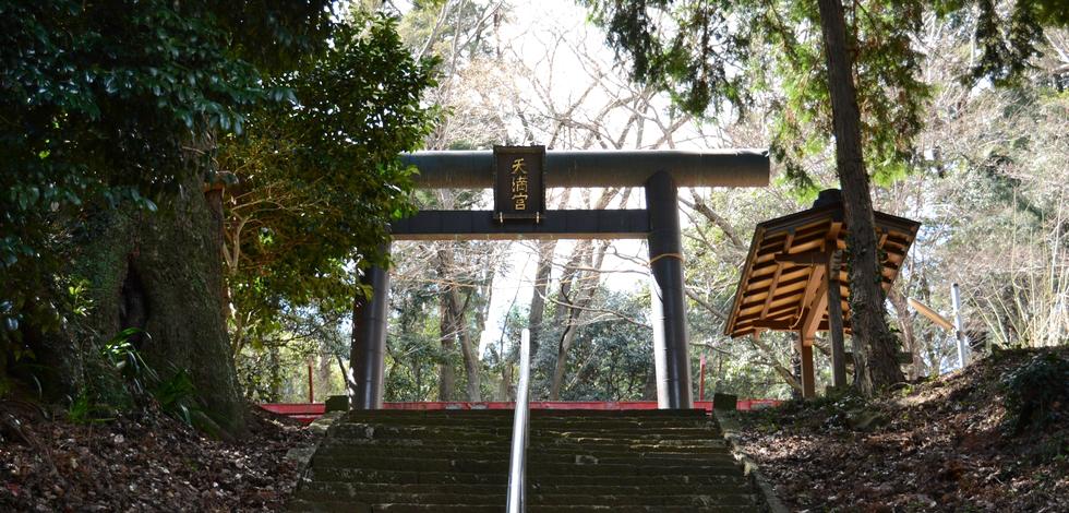 菅原神社の石段と鳥居